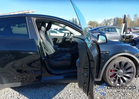 2021 Tesla Model Y Performance Dual Motor All-Wheel Drive из США, поврежденный, VIN 5YJYGDEF4MF215665